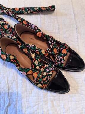 Ganni Patent Leather Floral Wrap Tie Oxford Flats Size 37